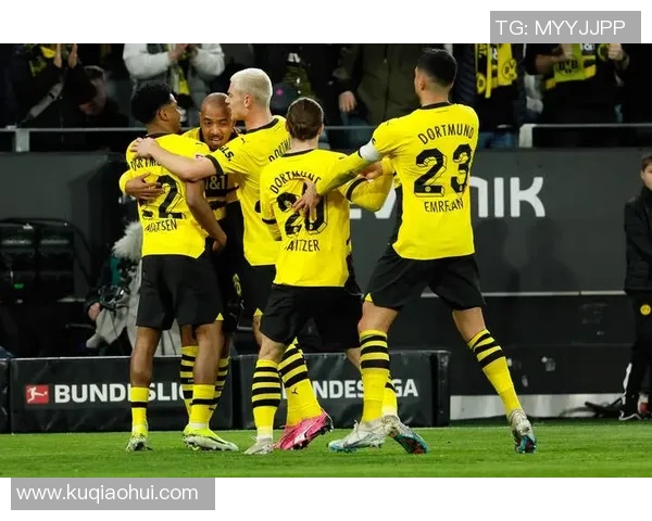 汉堡1-1战平法兰克福,积分榜胶着,战局难分胜负 汉堡1-1战平法兰克福,积分榜胶着,战局难分胜负